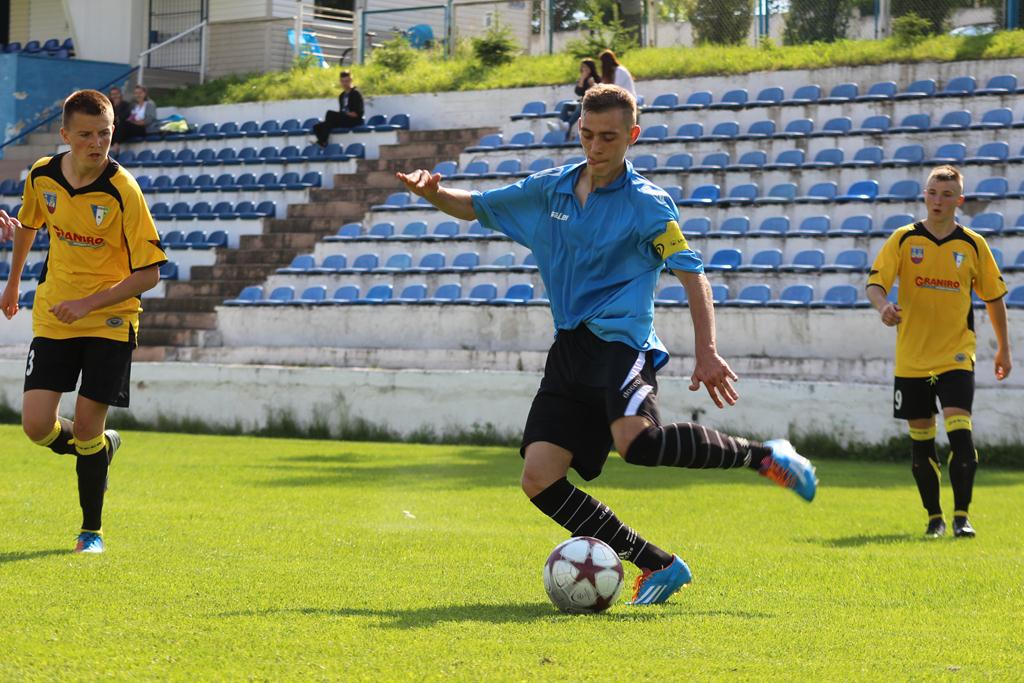 LDJ. Konfeks Legnica - AKS Strzegom 6:4 (2:1)