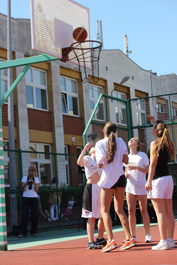 Turniej koszykarski Streetball 3x3 cz1