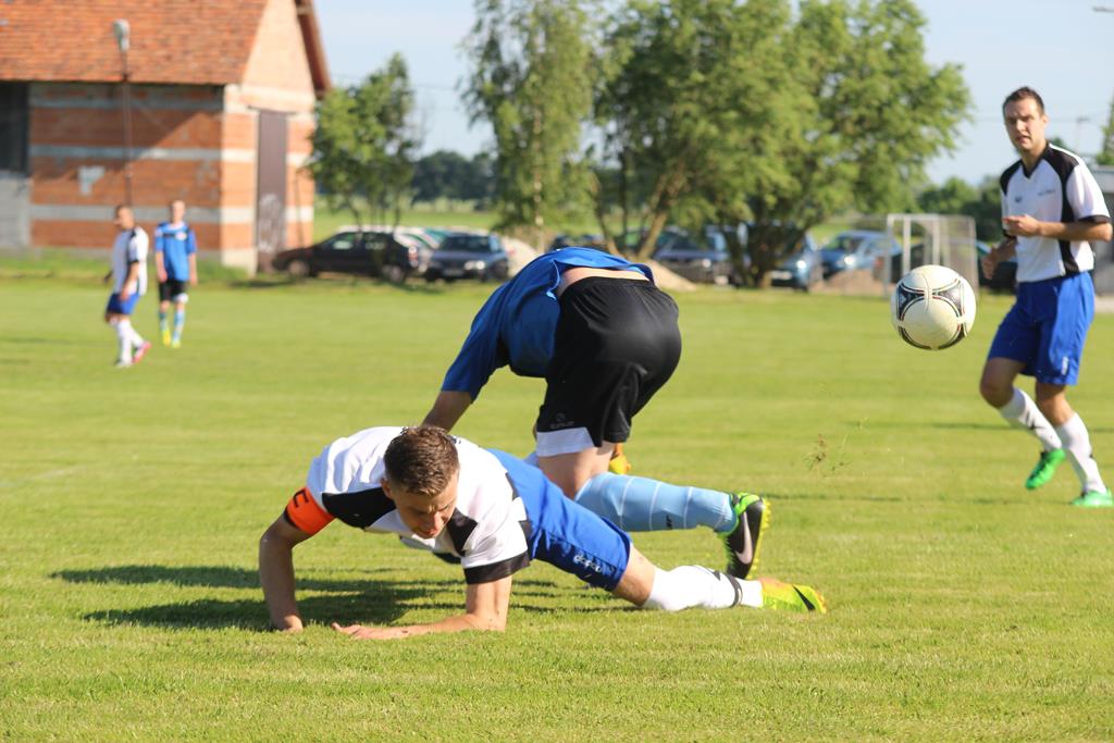 Klasa A: Albatros - Błękitni 0:5 (0:3)