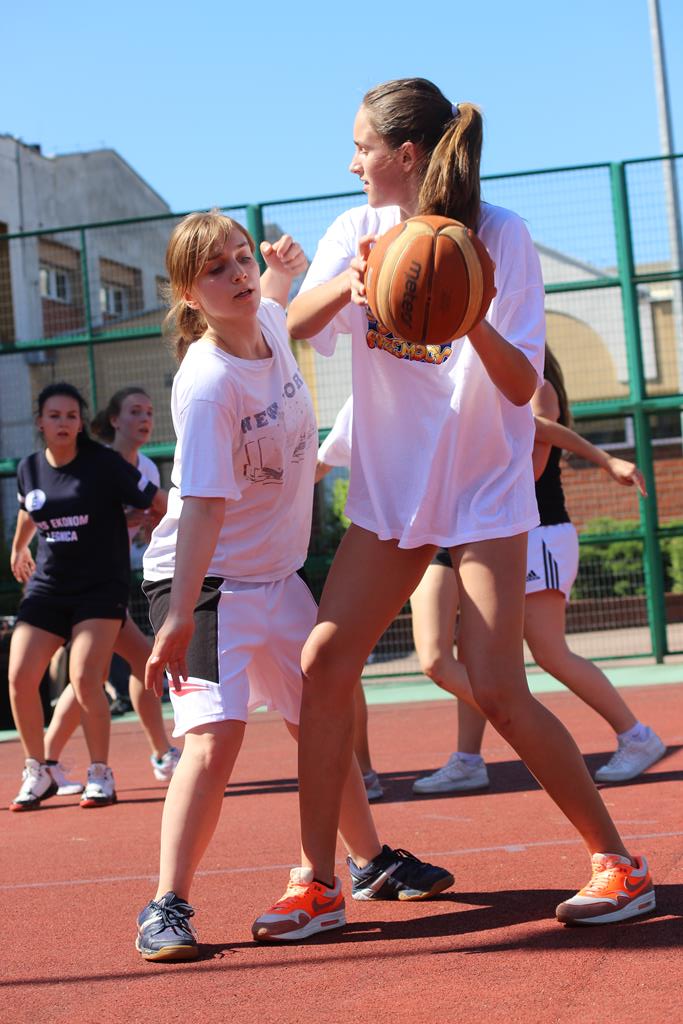 Turniej koszykarski Streetball 3x3 cz1