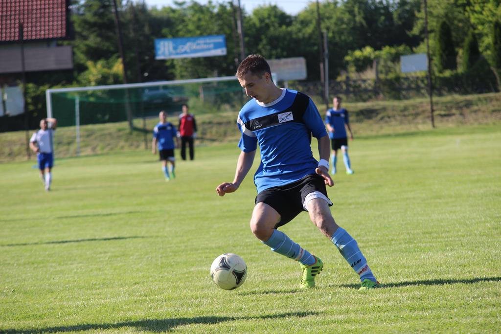 Klasa A: Albatros - Błękitni 0:5 (0:3)