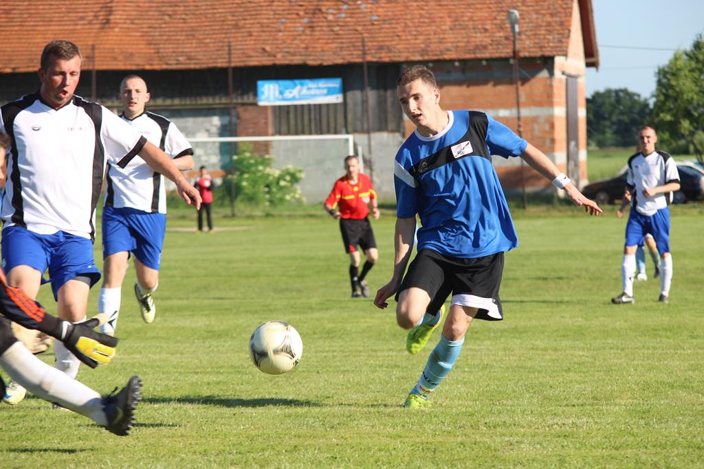 Klasa A: Albatros - Błękitni 0:5 (0:3)