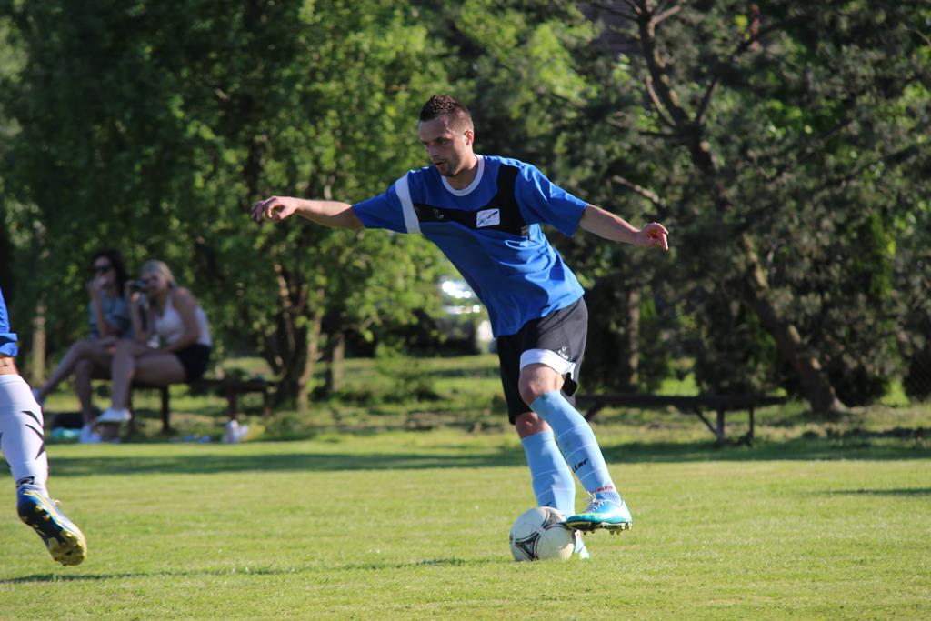 Klasa A: Albatros - Błękitni 0:5 (0:3)