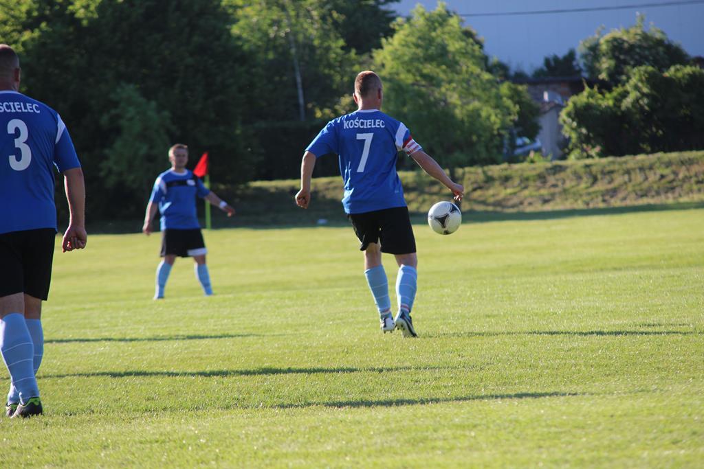 Klasa A: Albatros - Błękitni 0:5 (0:3)
