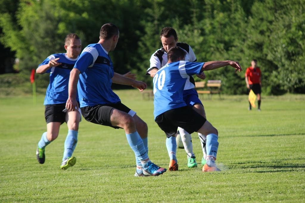 Klasa A: Albatros - Błękitni 0:5 (0:3)