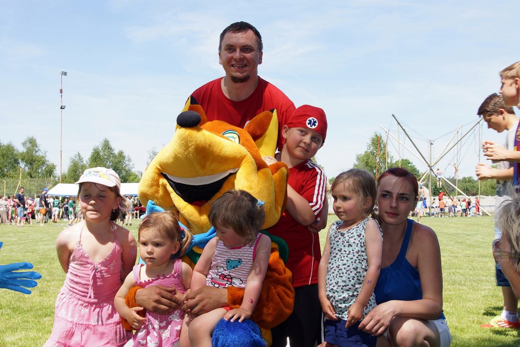 Roześmiane boisko w Kochlicach