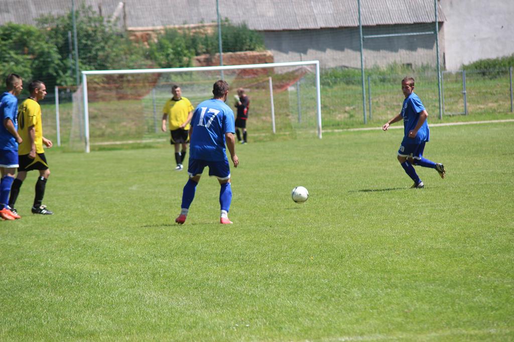 Klasa B: Kaczawa II - Korona 4:1 (2:1)