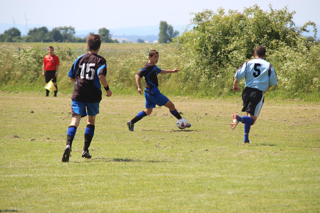 Klasa B: Czarni - Cicha Woda 7:3