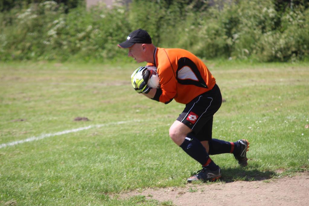 Klasa B: Czarni - Cicha Woda 7:3