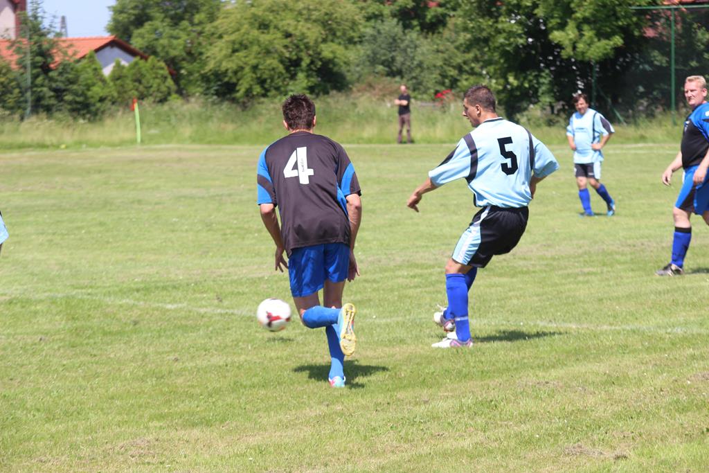 Klasa B: Czarni - Cicha Woda 7:3