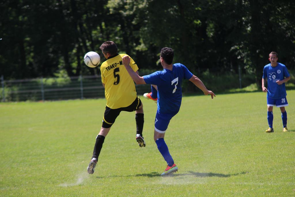 Klasa B: Kaczawa II - Korona 4:1 (2:1)
