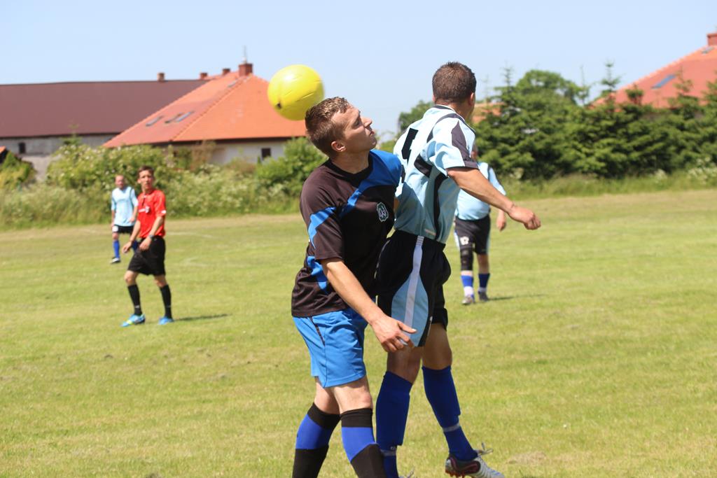 Klasa B: Czarni - Cicha Woda 7:3