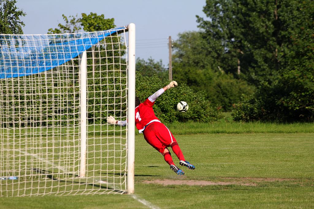 Okręgówka: Mewa - Iskra 2:5