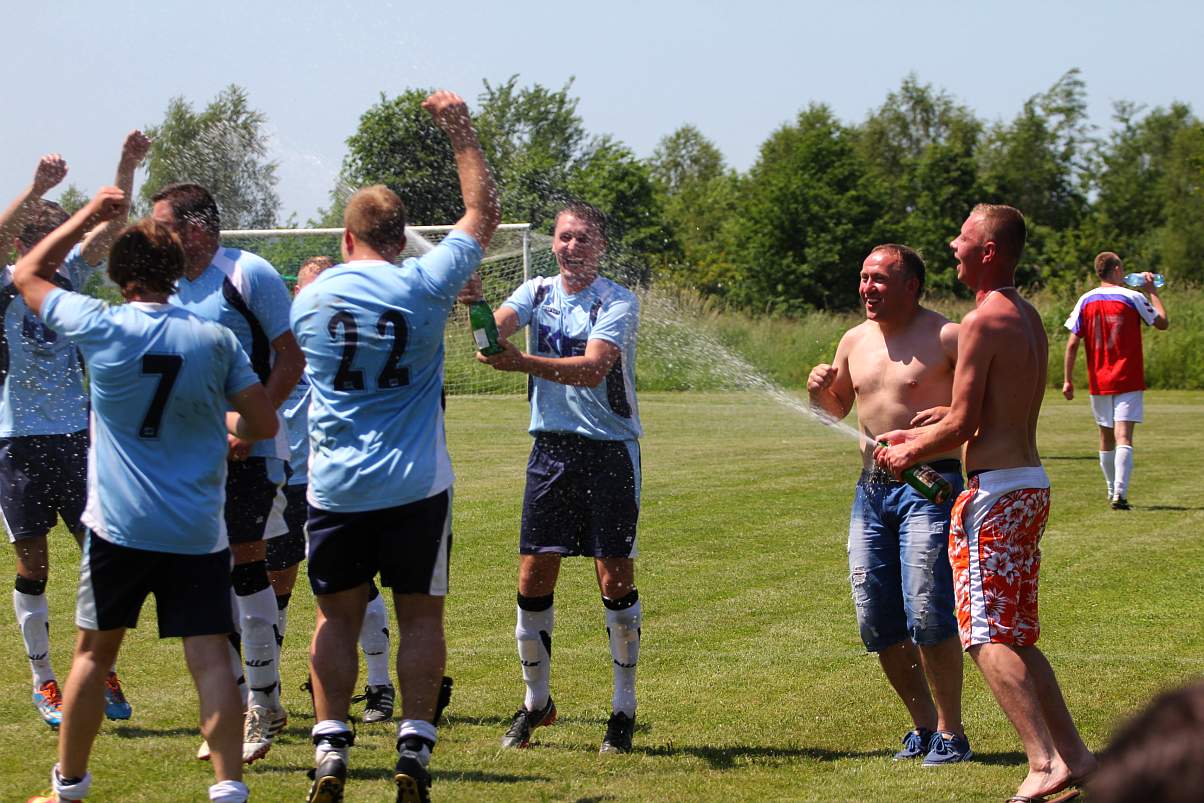 Klasa B: Victoria - Błękitni 1:13