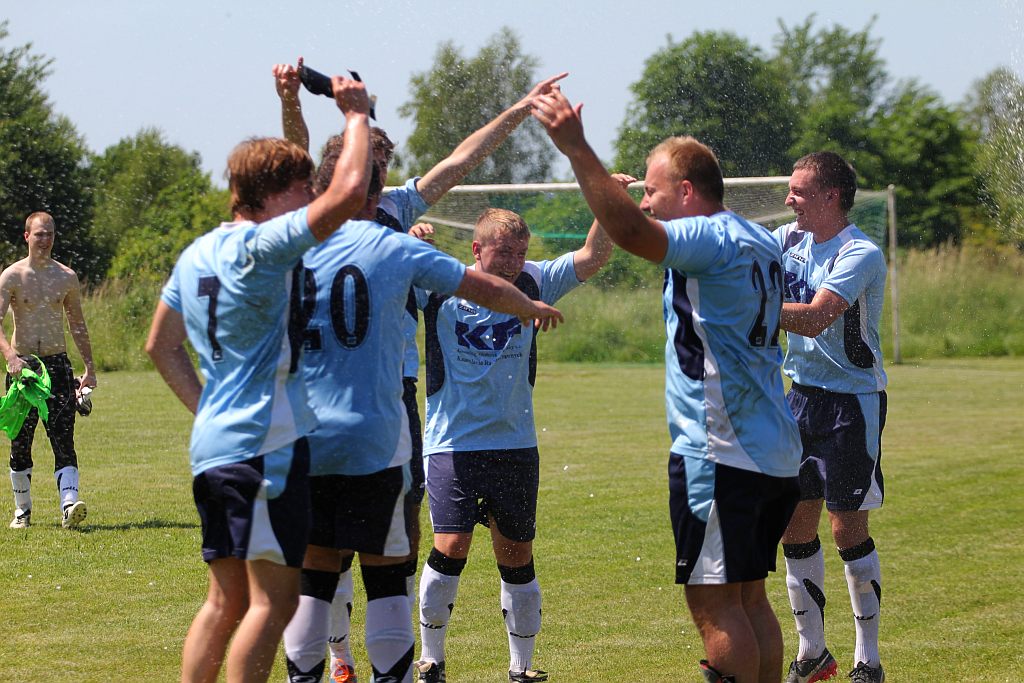 Klasa B: Victoria - Błękitni 1:13