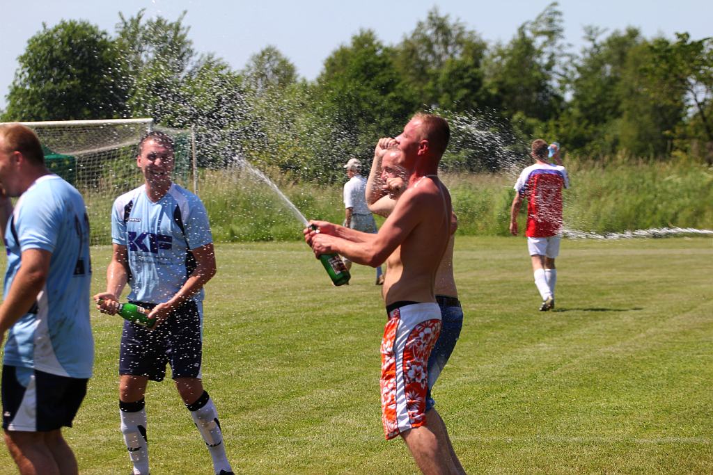 Klasa B: Victoria - Błękitni 1:13