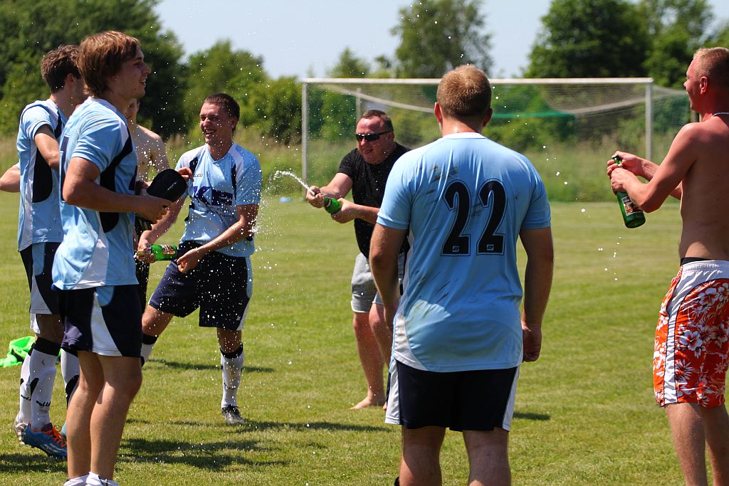 Klasa B: Victoria - Błękitni 1:13