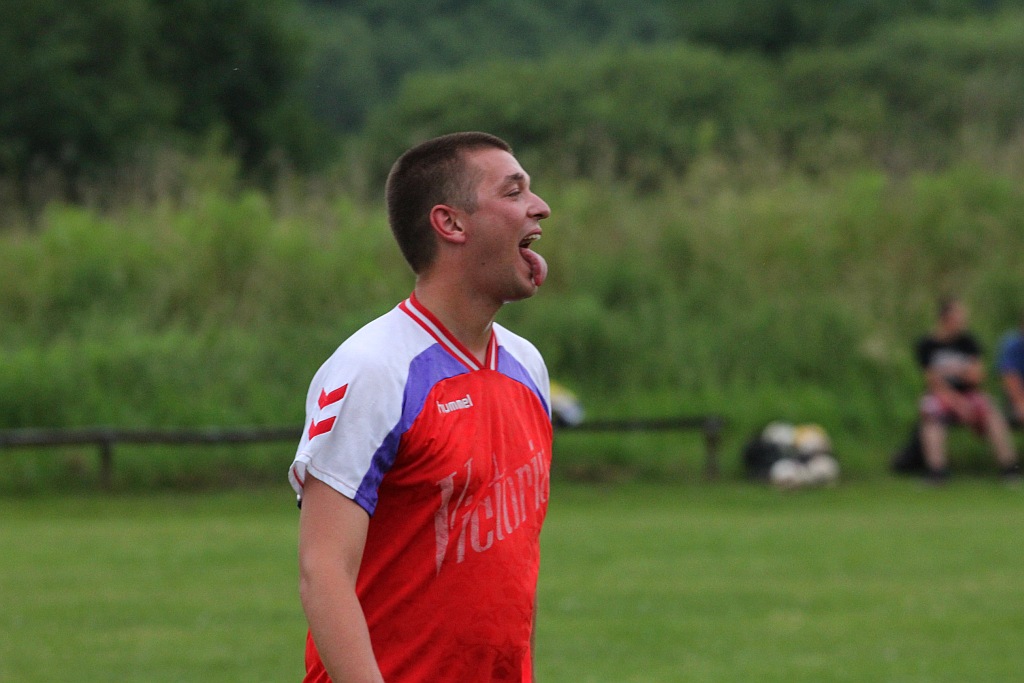 Klasa B: Victoria - Platan 3:5