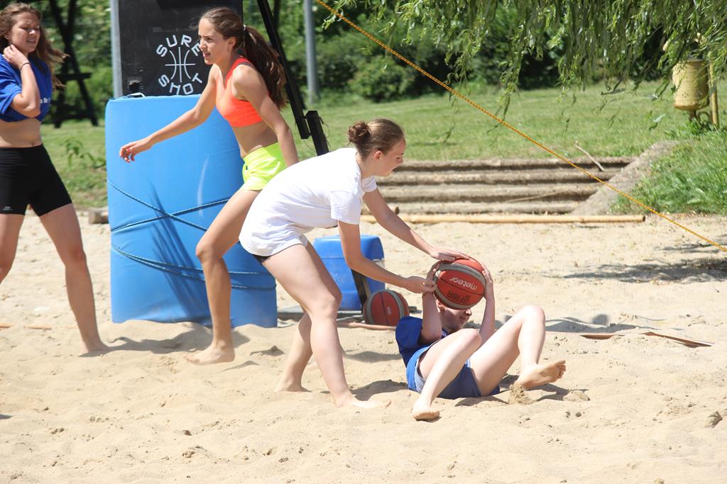 Kormoran Beach Party Gimnazjum - Bitwa na plaży - Legnica 2014 cz2
