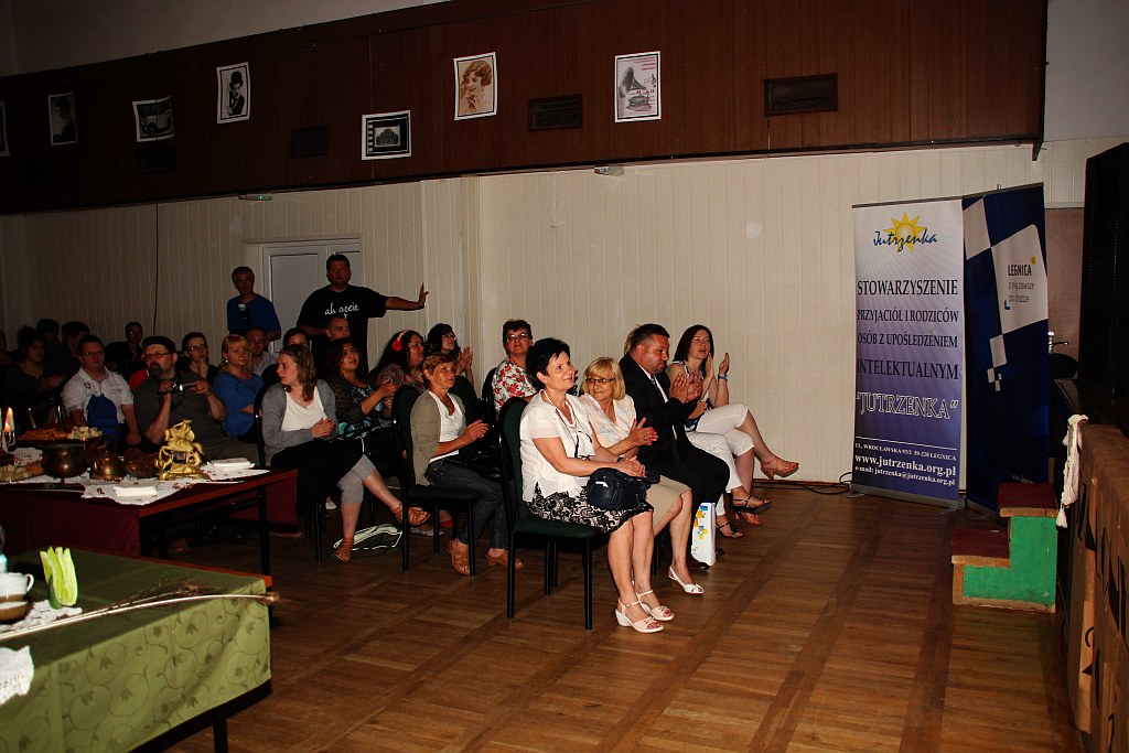 Szalone lata 20 i 30 w piosence