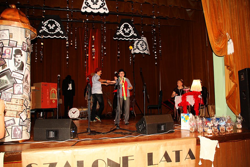 Szalone lata 20 i 30 w piosence