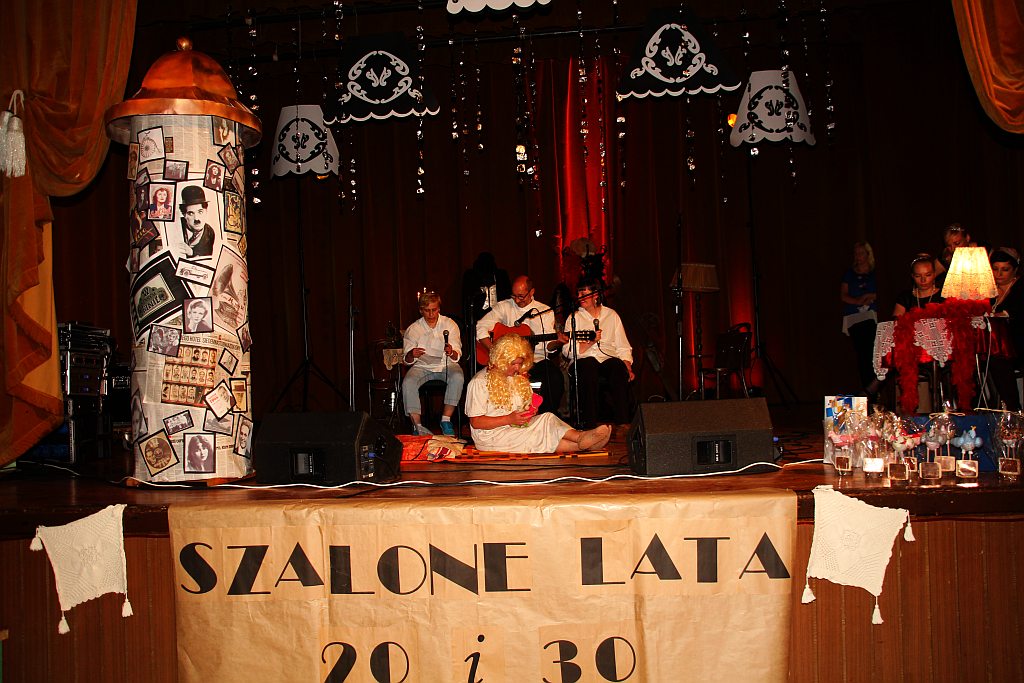 Szalone lata 20 i 30 w piosence