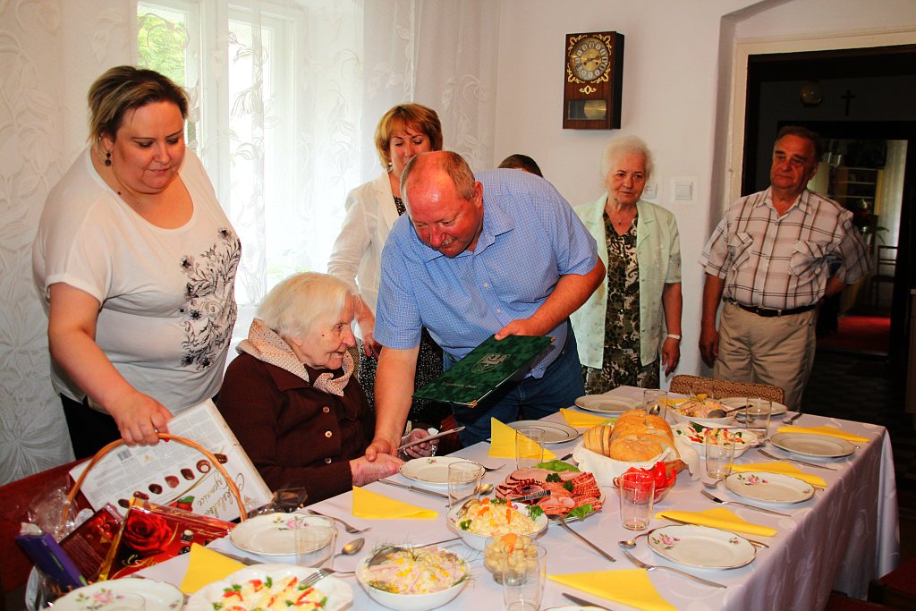 Jubilatka na sto dwa...lata