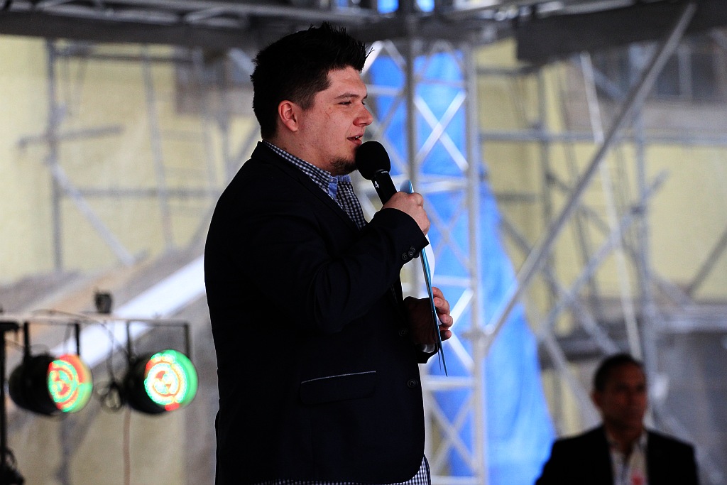 Dzień Tańca na dziedzińcu LCK