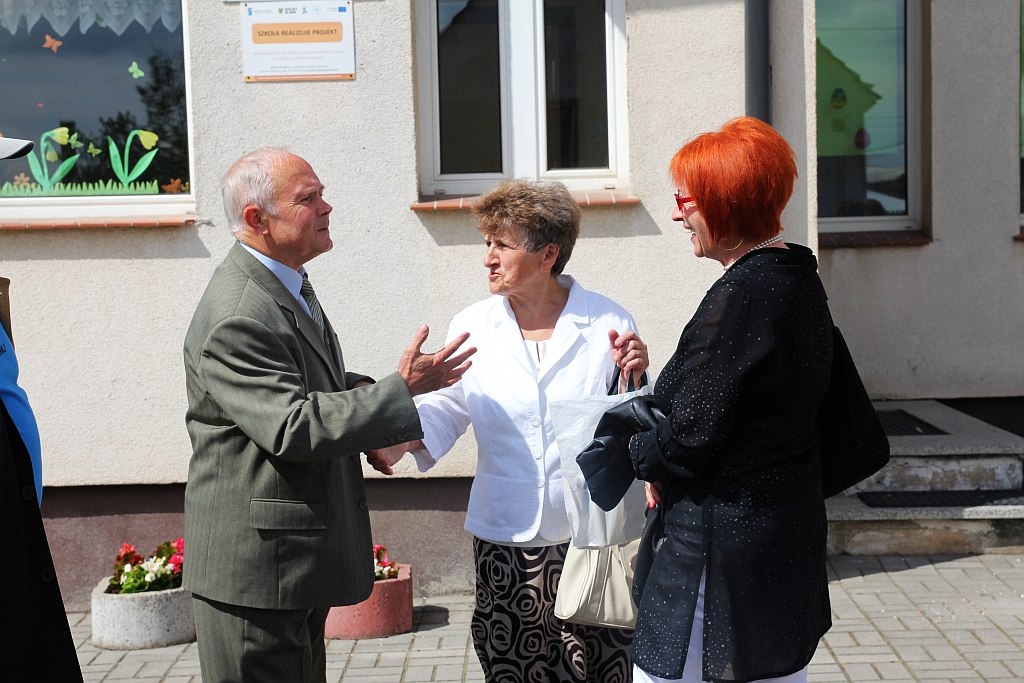 Po 50 latach wrócili do szkoły