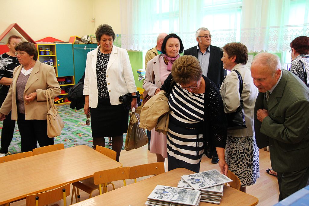 Po 50 latach wrócili do szkoły