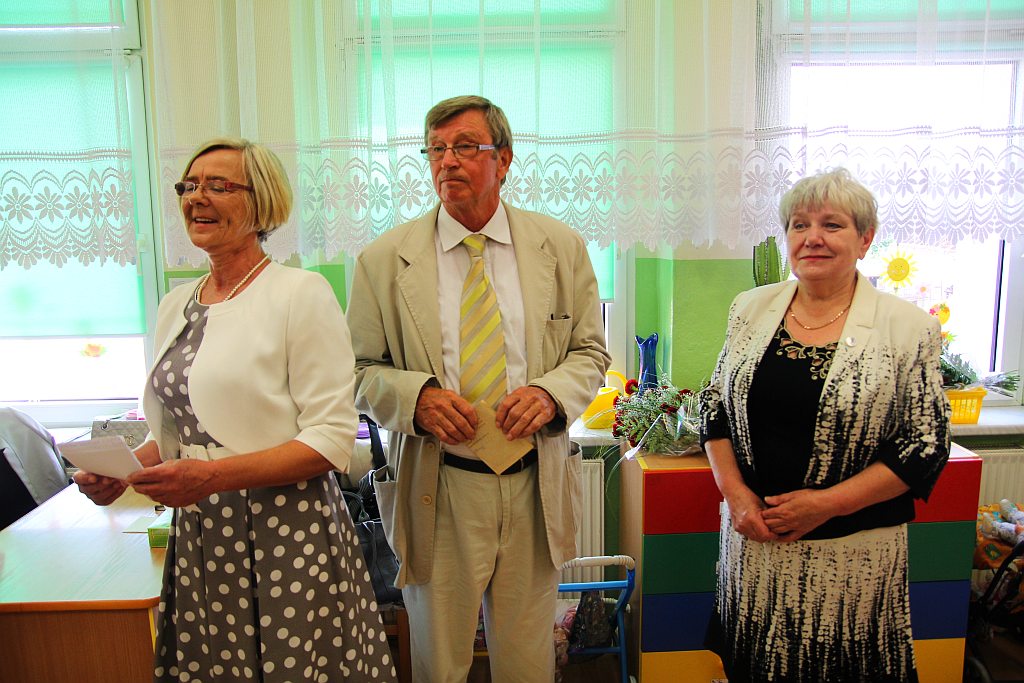 Po 50 latach wrócili do szkoły