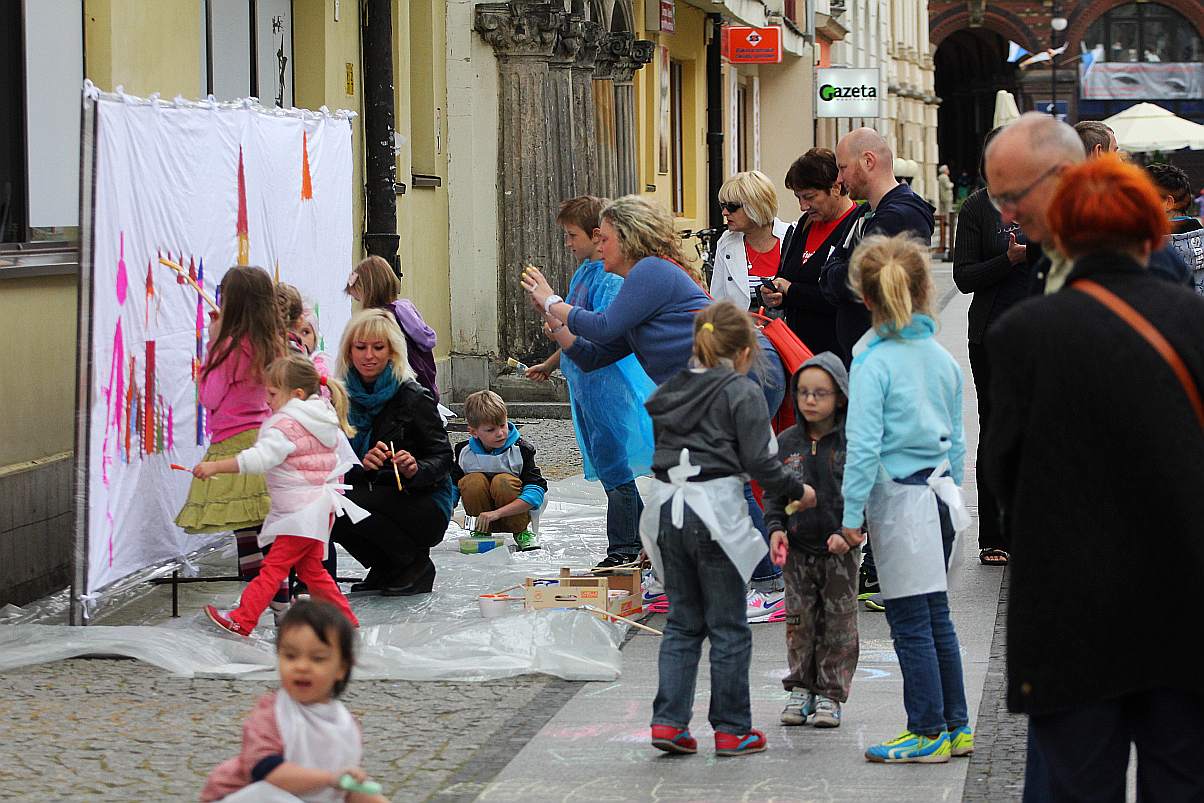 Warsztaty malarskie i Bazar kultury