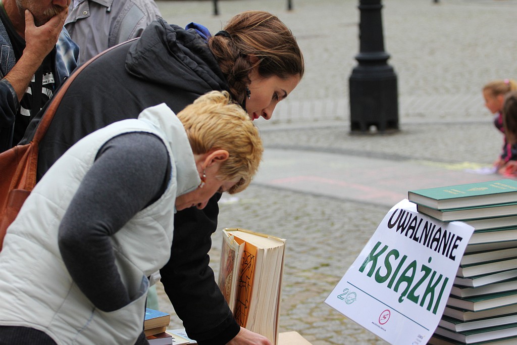 Warsztaty malarskie i Bazar kultury