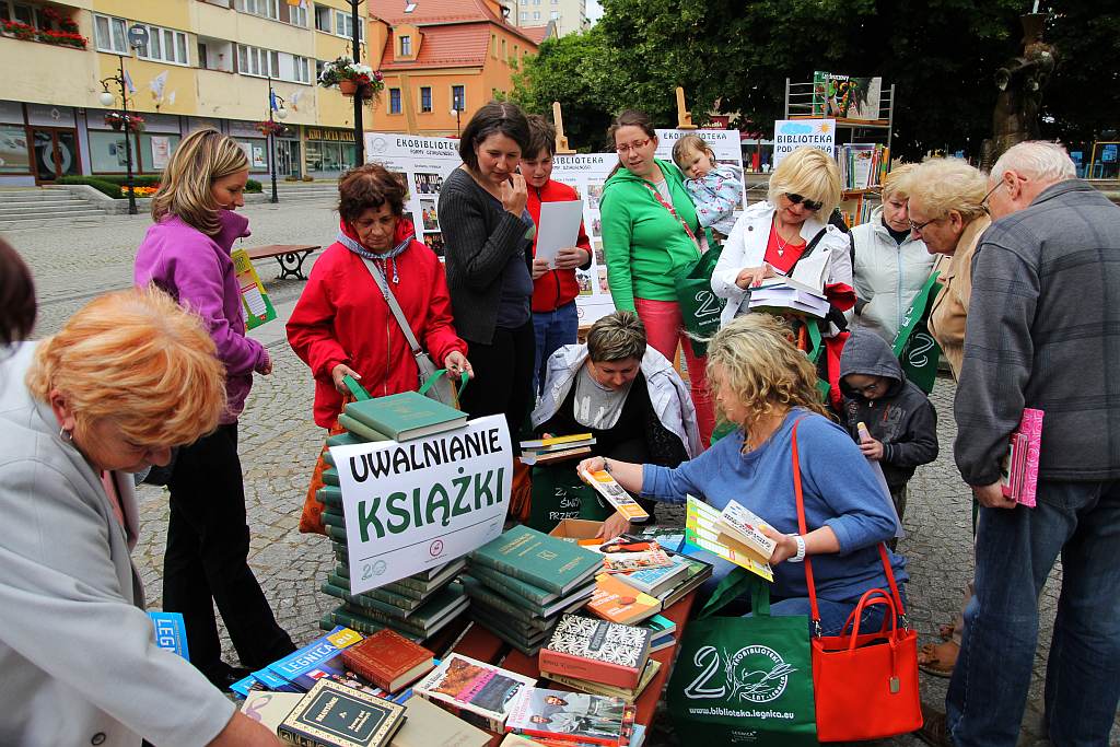 Warsztaty malarskie i Bazar kultury