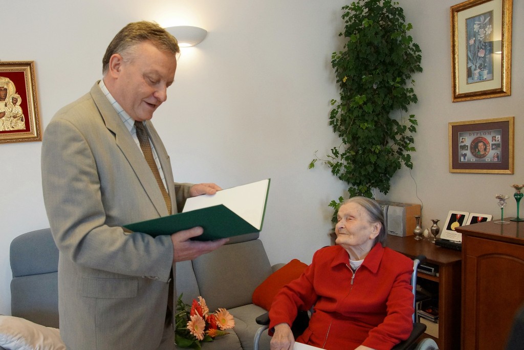 Ma sto lat i recytuje Mickiewicza