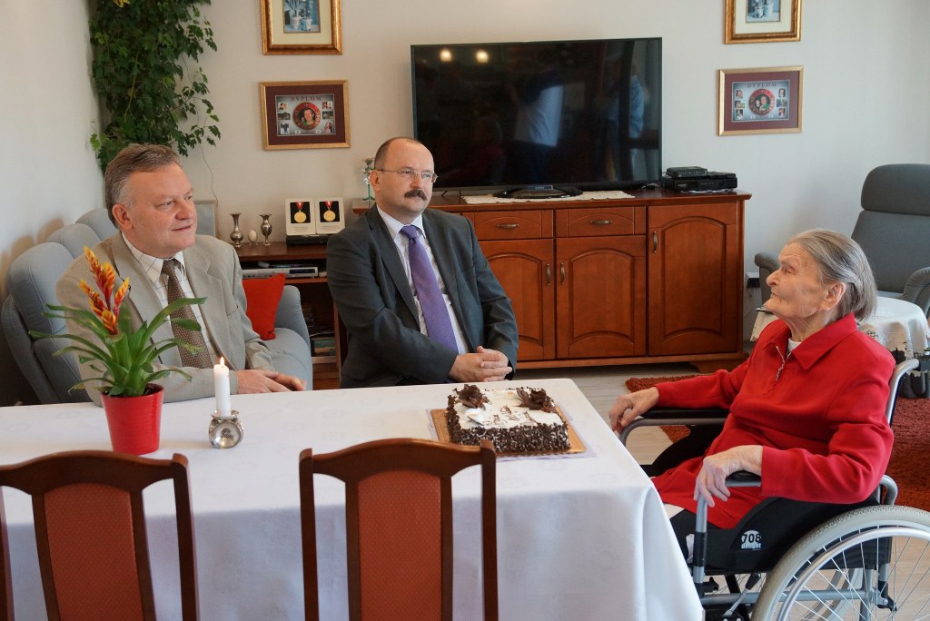 Ma sto lat i recytuje Mickiewicza