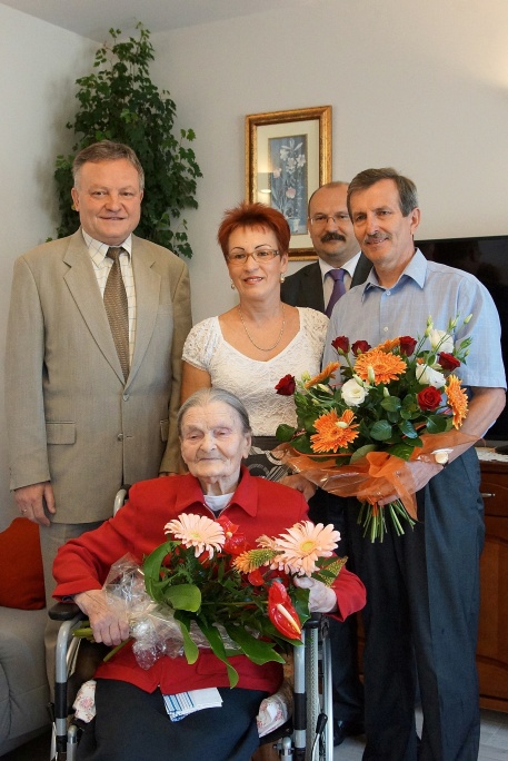 Ma sto lat i recytuje Mickiewicza