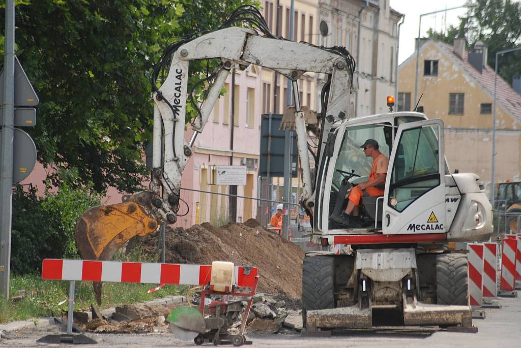 Remont skrzyżowania ulic Jaworzyńskiej i Grabskiego