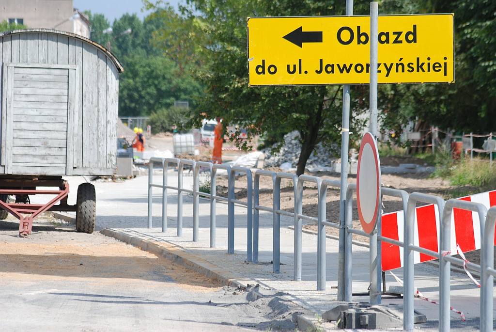 Remont skrzyżowania ulic Jaworzyńskiej i Grabskiego