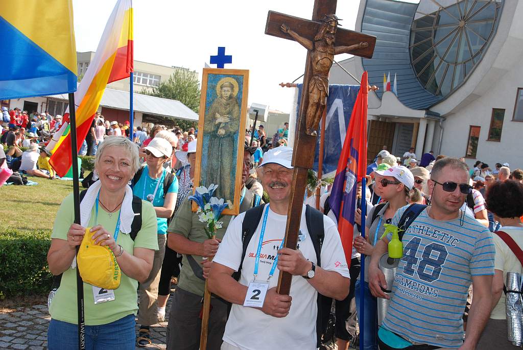Legnicka pielgrzymka ruszyła na Jasną Górę