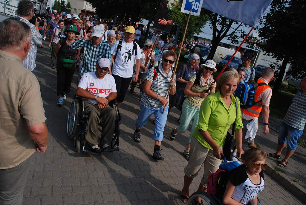 Legnicka pielgrzymka ruszyła na Jasną Górę