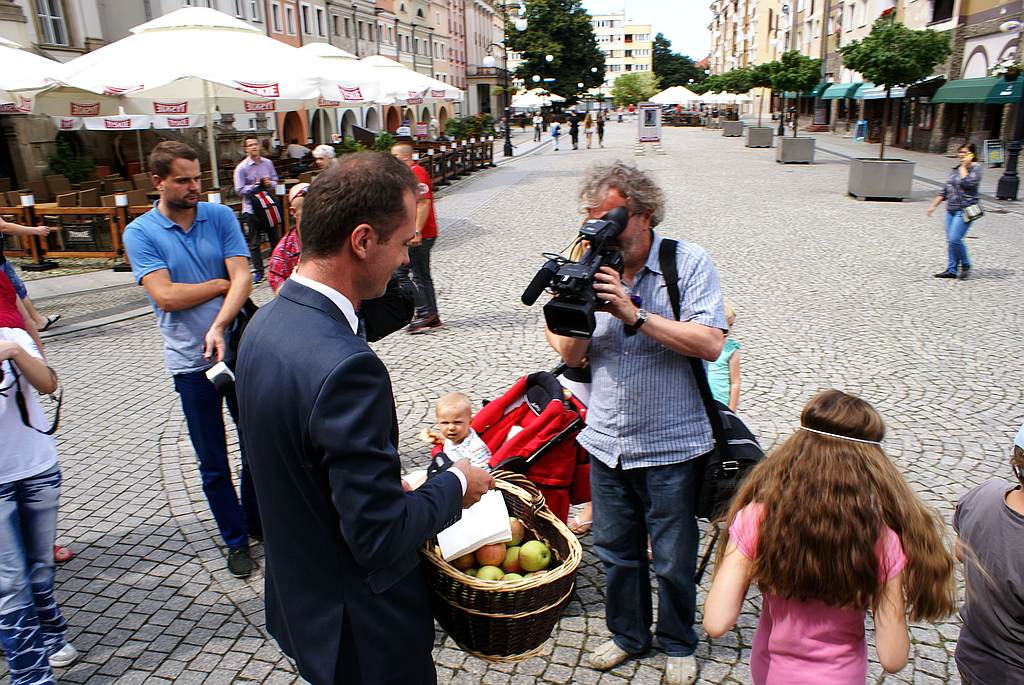 Rabczenko na złość Putinowi rozdawał jabłka