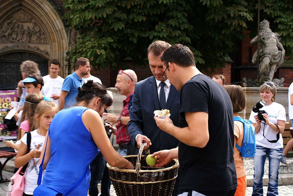 Rabczenko na złość Putinowi rozdawał jabłka
