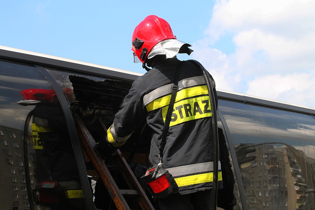 Autobus Zawiszy w ogniu