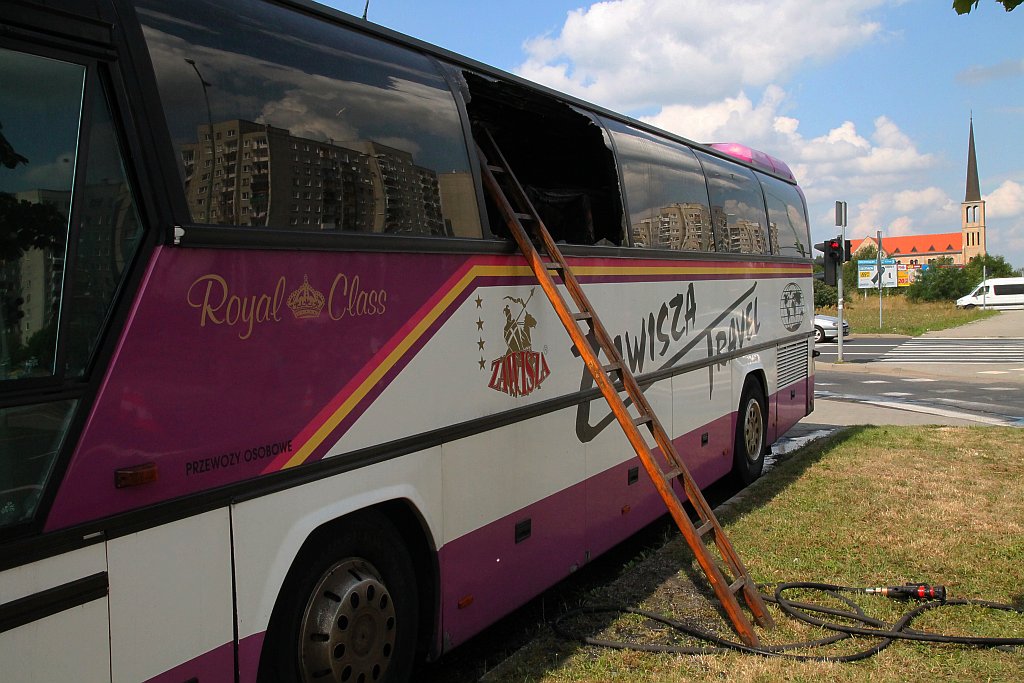 Autobus Zawiszy w ogniu