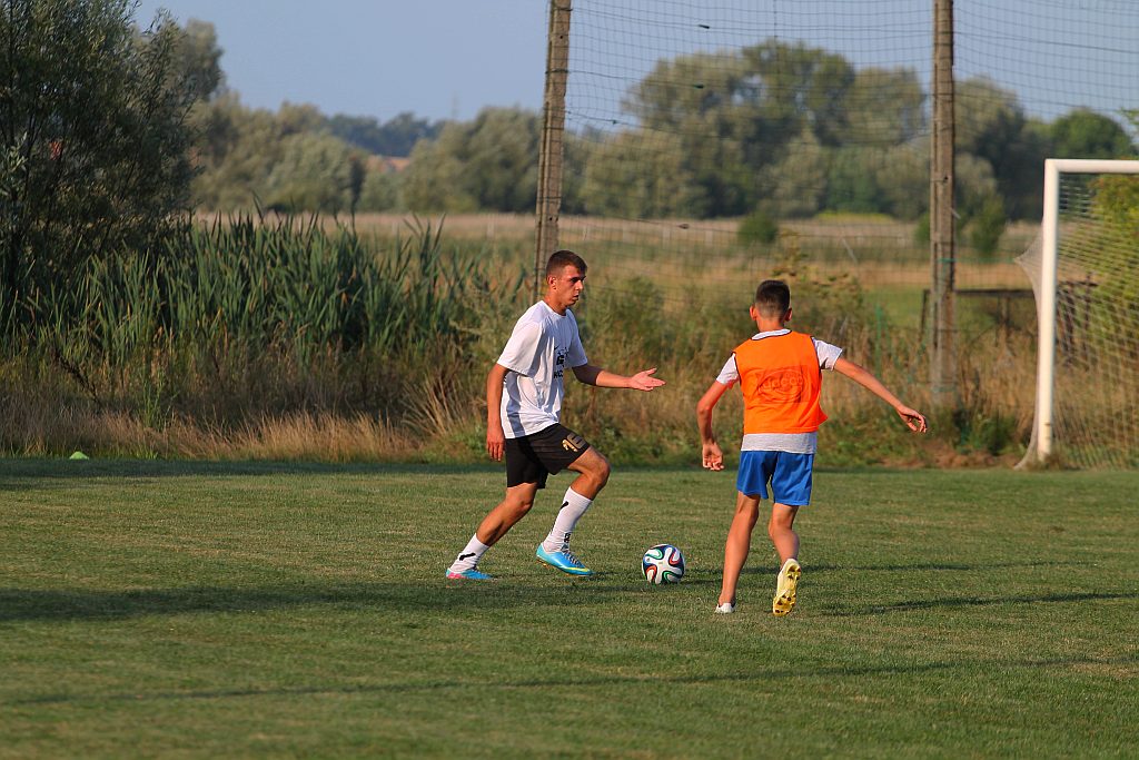 Sparing: Błękitni - Ikar 4:3 (1:0)