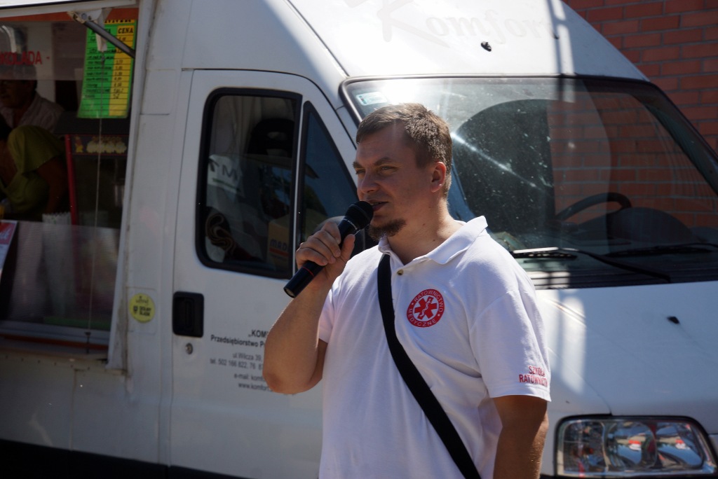 Pokaz ratownictwa na Stadionie im.Orła Białego