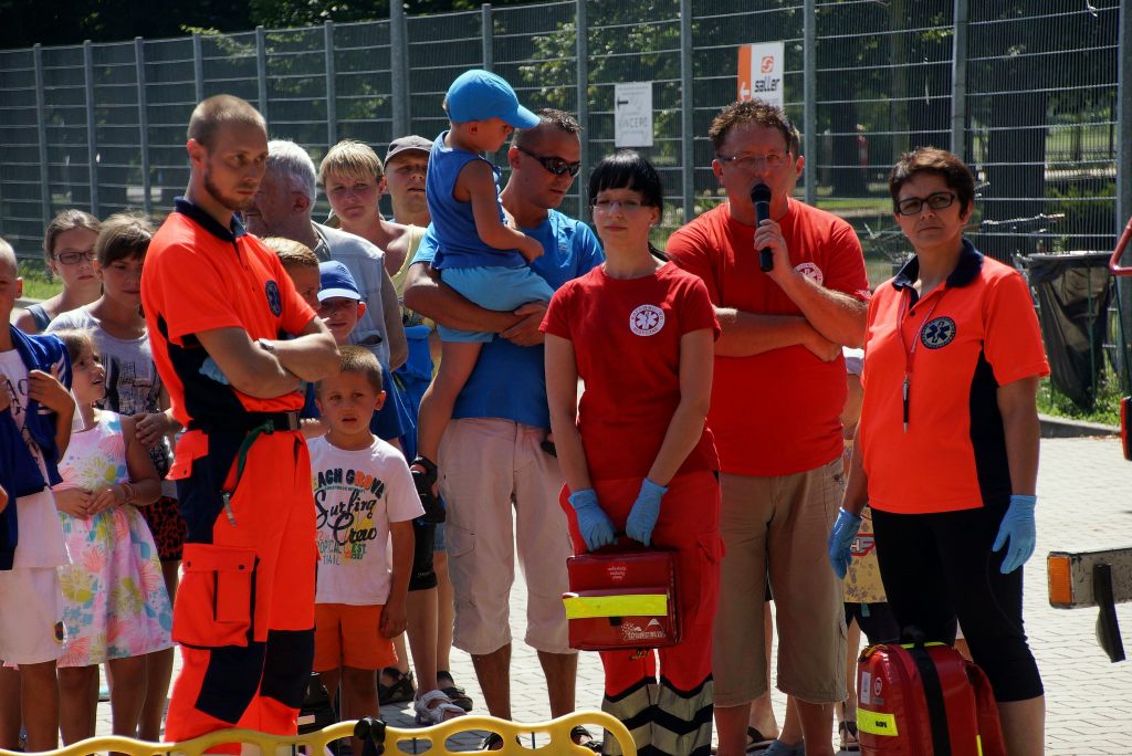 Pokaz ratownictwa na Stadionie im.Orła Białego
