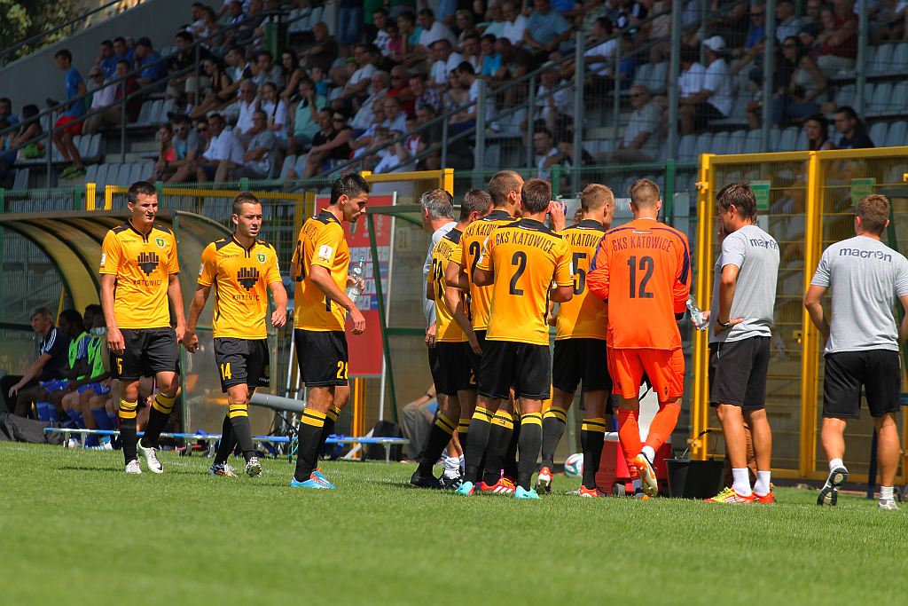 Miedź z klasą, golami i kompletem punktów