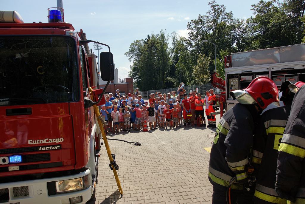 Pokaz ratownictwa na Stadionie im.Orła Białego
